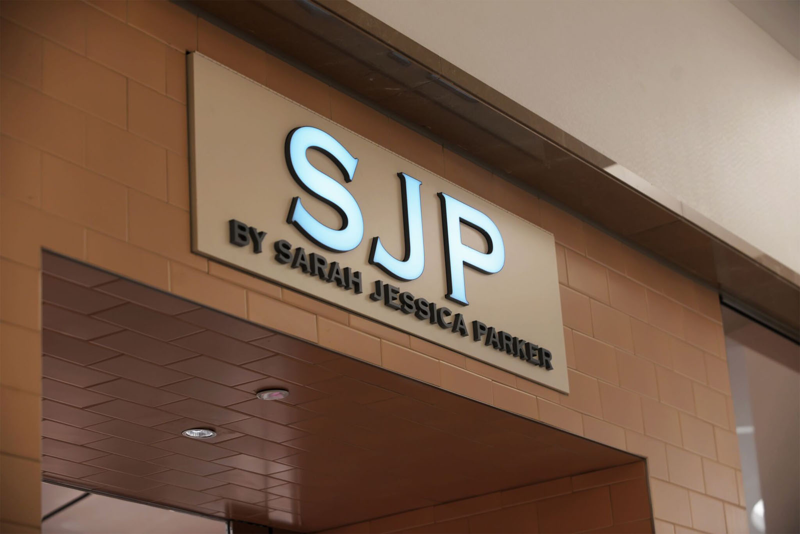 Sarah Jessica Parker is opening her first stand-alone boutique store at the luxury resort and casino. 
(Courtesy Shannon Finney, www.shannonfinneyphotography.com)