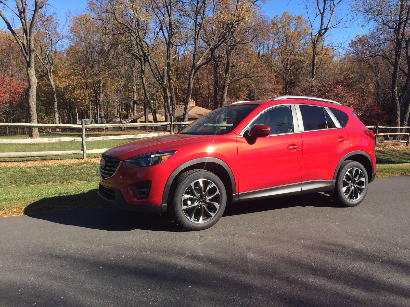 The 2016.5 Mazda CX-5 seems to offer a ride with less noise than in previous versions. (WTOP/Mike Parris)