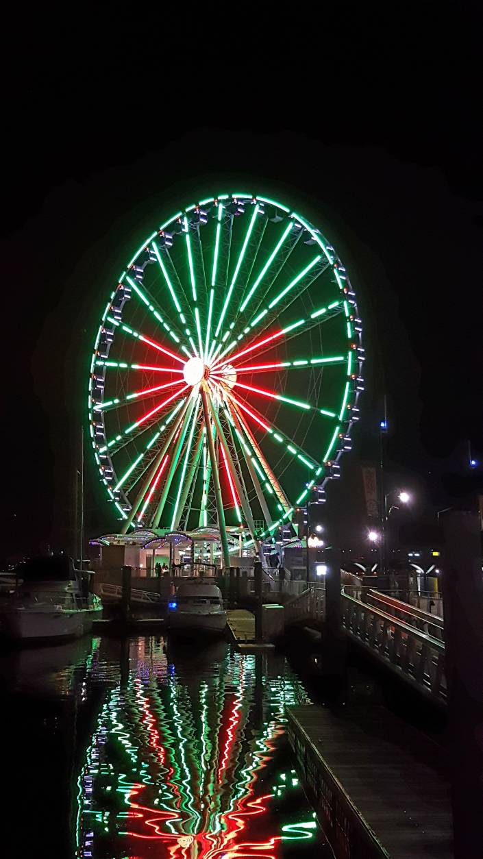 National Harbor and Peterson Companies sponsor the Capital Wheel display and also help sponsor wreaths as a gift of gratitude for those who serve and who have made the ultimate sacrifice. (Courtesy Bendure Communications, Inc.)