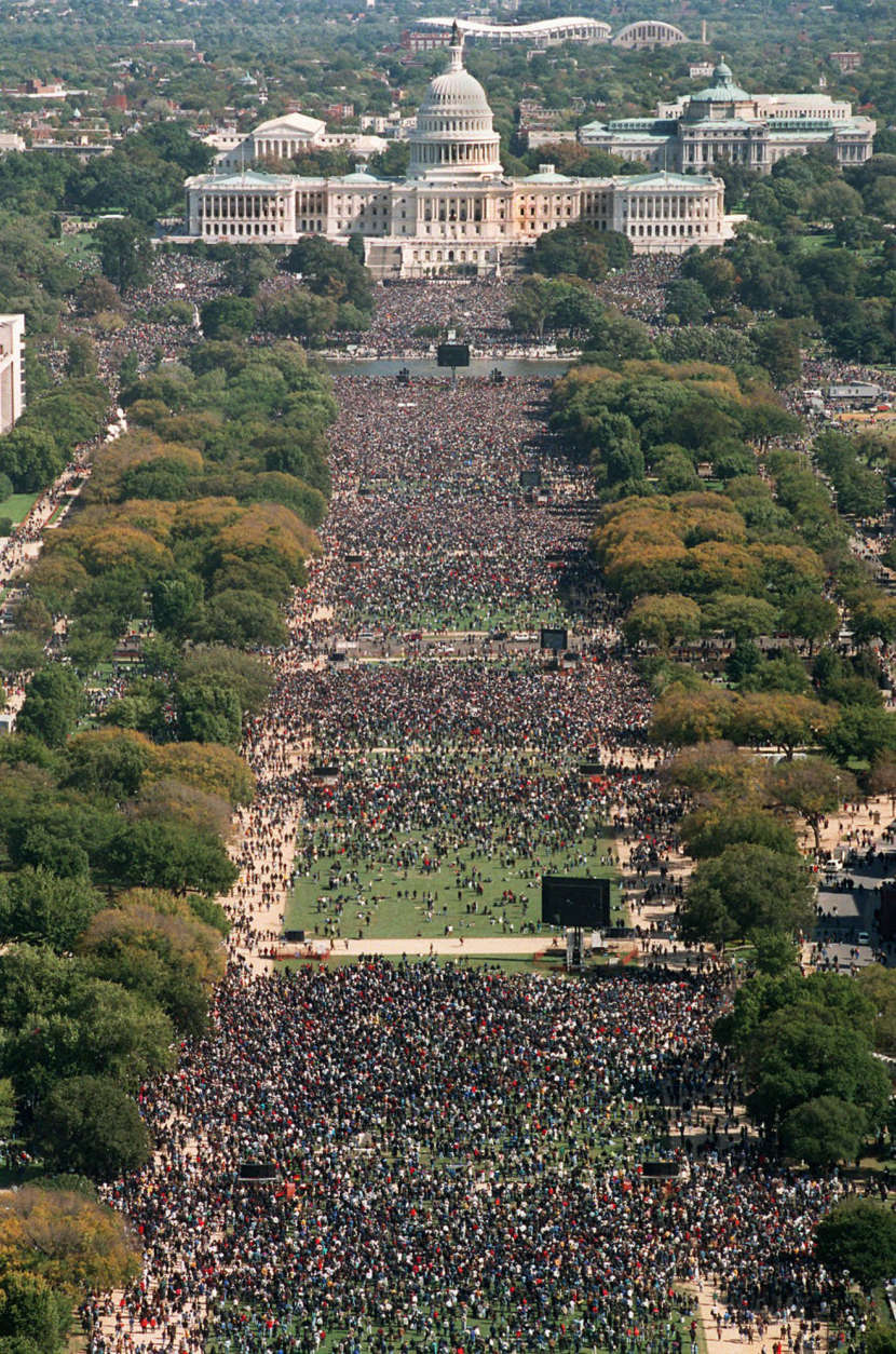 ** FILE ** In this file photo from Oct. 16, 1995, the view from the Washington Monument toward the Capitol shows the participants in the Million Man March in Washington. Federal and local authorities are preparing for record numbers of people crowding into the National Mall and the parade route for the inauguration of President-elect Barack Obama. (AP Photo/Steve Helber, File)
