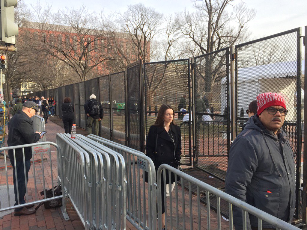 Access to Lafayette Square is limited Thursday. (WTOP/Kristi King)