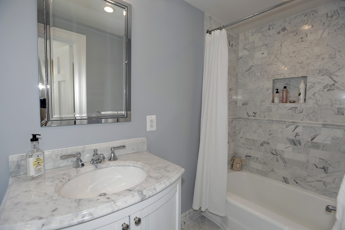 The en suite bathroom of the Obamas' new house, in the Kalorama area of Northwest D.C. (Courtesy McFadden Group)