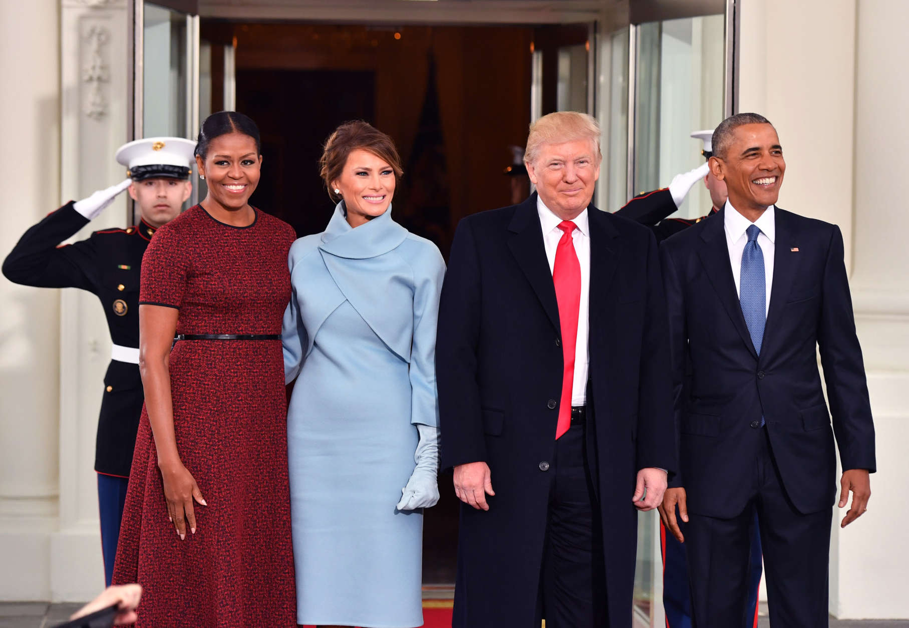 WASHINGTON, DC - JANUARY 20:   President Barack Obama (R) and Michelle Obama (L) pose with President-elect Donald Trump and wife Melania at the White House before the inauguration on January 20, 2017 in Washington, D.C.  Trump becomes the 45th President of the United States.   (Photo by Kevin Dietsch-Pool/Getty Images)