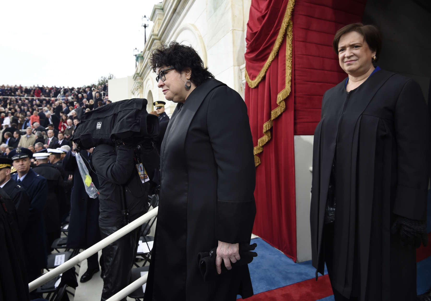 WASHINGTON, DC - JANUARY 20: US Supreme Court Justices Sonia Sotomayor (C) and Elena Kagan arrive for the Presidential Inauguration of Donald Trump at the US Capitol on January 20, 2017 in Washington, DC. Donald J. Trump will become the 45th president of the United States today.  (Photo by Saul Loeb - Pool/Getty Images)