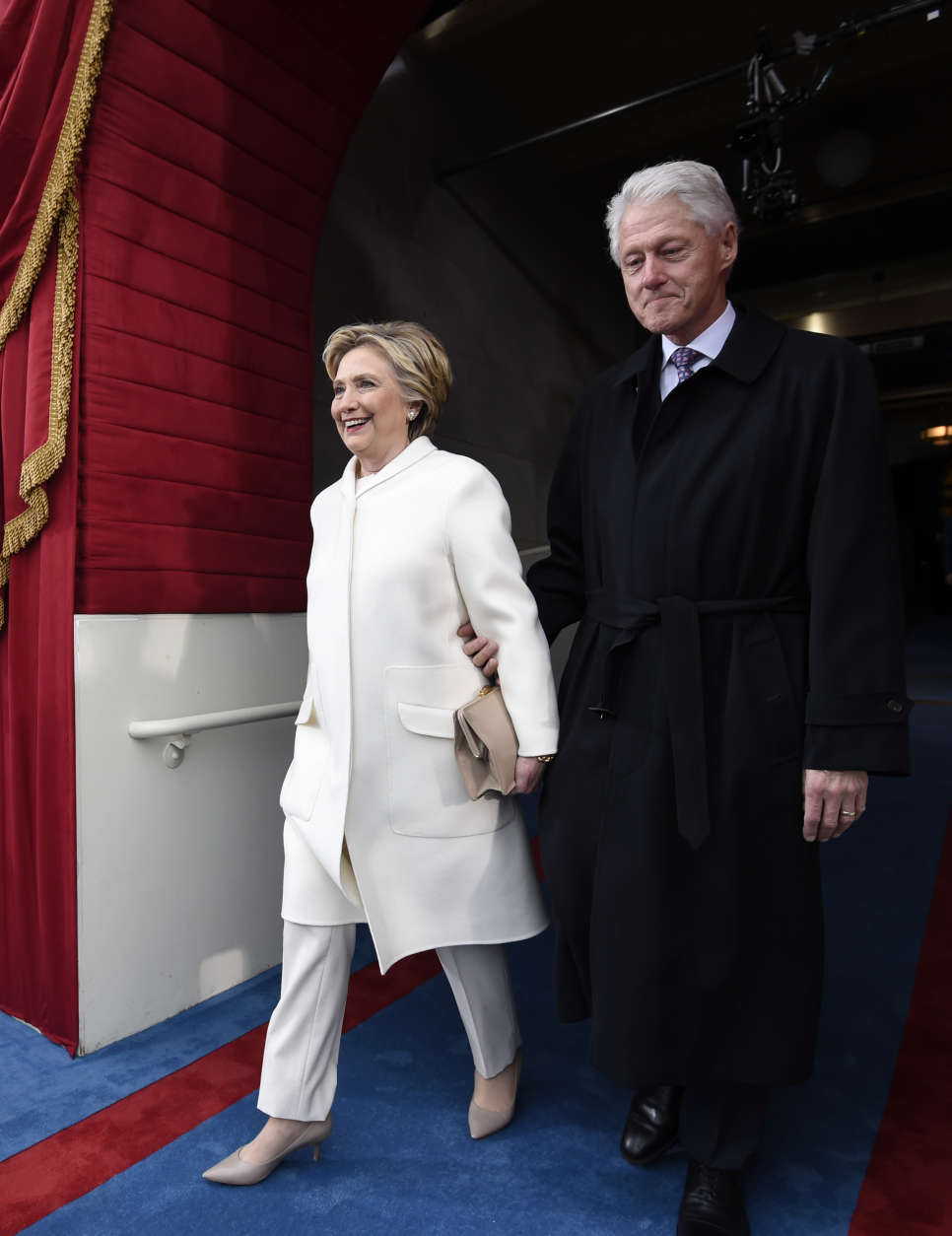 WASHINGTON, DC - JANUARY 20: Former US President Bill Clinton and First Lady Hillary Clinton arrive for the Presidential Inauguration of Donald Trump at the US Capitol on January 20, 2017 in Washington, DC. Donald J. Trump will become the 45th president of the United States today.  (Photo by Saul Loeb - Pool/Getty Images)