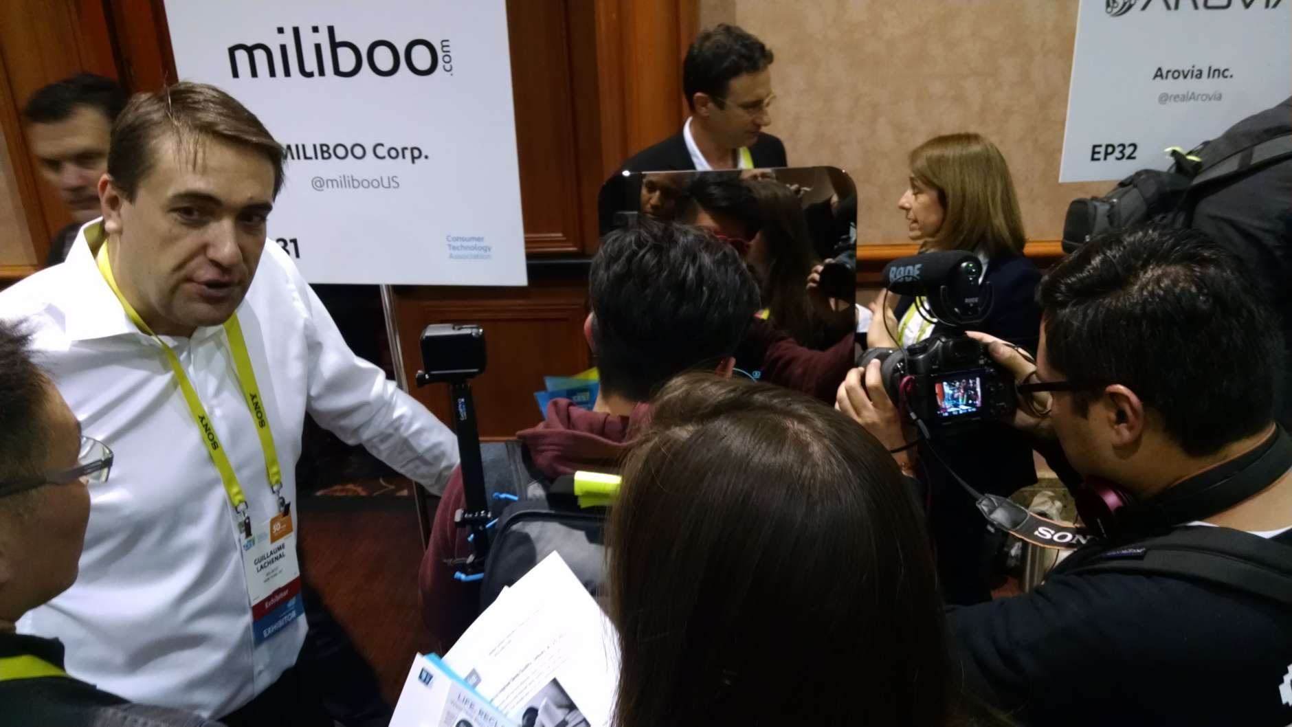 Guillaume Lachenal of Miliboo showcases first connected smart mirror to journalists on Wednesday. (WTOP/Steve Winter)