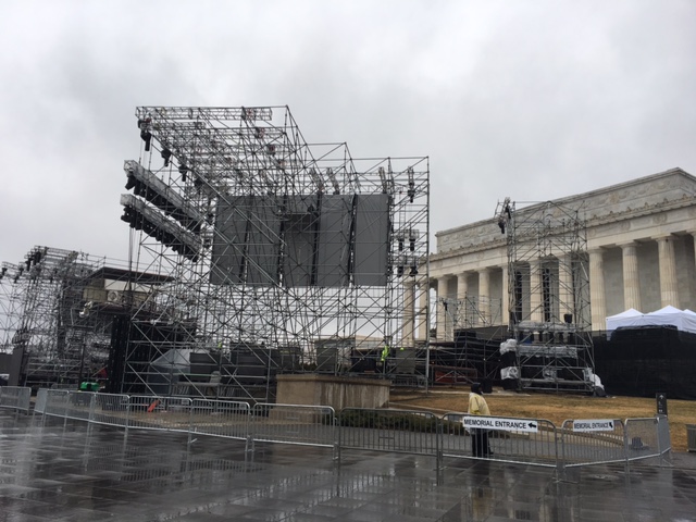 Scaffolding erected in preparation for Inauguration Day is visible in front of the Lincoln Memorial in D.C. on Saturday, Jan. 14, 2017. (WTOP/Jenny Glick)