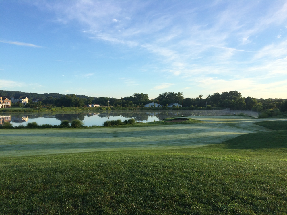 Raspberry Falls Golf & Hunt Club offers a top end public golf experience in Leesburg, Virginia. (WTOP/Noah Frank)