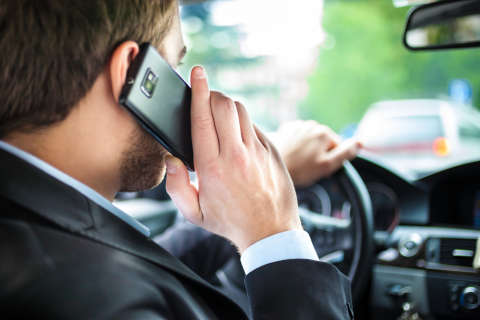 Va. ban on handheld cellphones for drivers dies at end of session