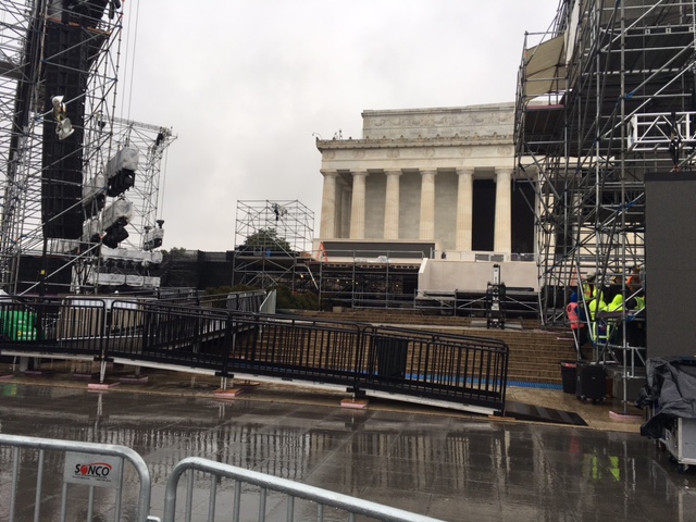 To help tourists get around scaffolding that has appeared in the area in advance of Inauguration Day, ramps direct tourists up toward the Lincoln Memorial on Saturday, Jan. 14, 2017. (WTOP/Jenny Glick)