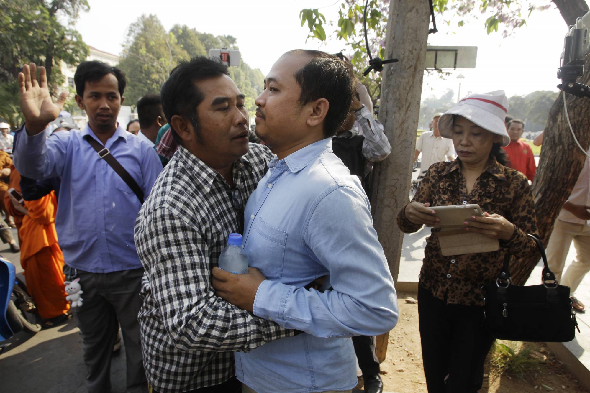 Cambodian analyst arrested on charge of defaming premier