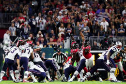 HOUSTON, TX - FEBRUARY 05:  Stephen Gostkowski #3 of the New England Patriots kicks a 41 yard field goald in the second quarter during Super Bowl 51 at NRG Stadium on February 5, 2017 in Houston, Texas.  (Photo by Tom Pennington/Getty Images)