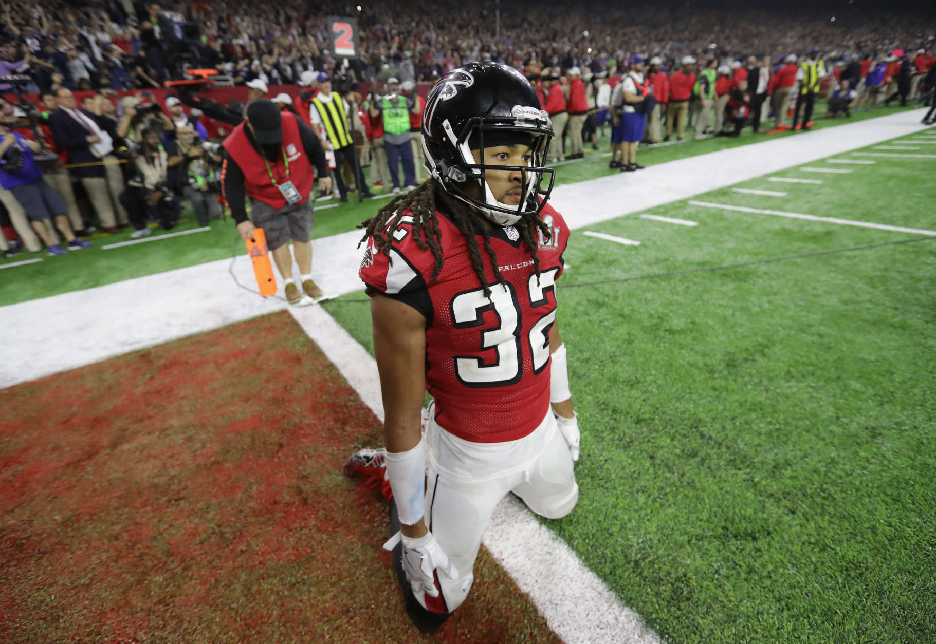 HOUSTON, TX - FEBRUARY 05: Jalen Collins #32 of the Atlanta Falcons reacts after the New England Patriots defeat the Falcons 32-28 in overtime of Super Bowl 51 at NRG Stadium on February 5, 2017 in Houston, Texas.  (Photo by Ronald Martinez/Getty Images)