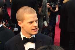 Lucas Hedges on the Oscars red carpet. (WTOP/Jason Fraley)