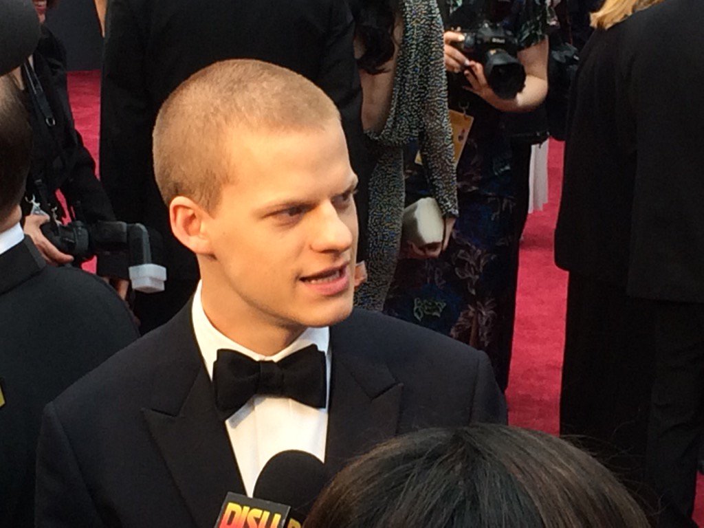 Lucas Hedges on the Oscars red carpet. (WTOP/Jason Fraley)
