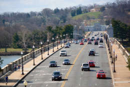A view Arlington National Cemetery and the Memorial Bridge. (WTOP File Photo/Dave Dildine)