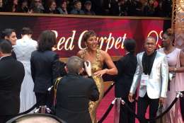 Robin Roberts on the Oscars red carpet. (WTOP/Jason Fraley)