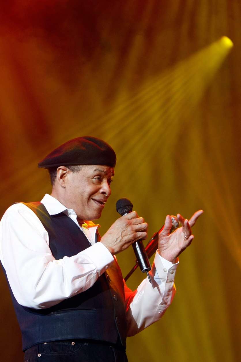 US singer Al Jarreau performs on stage during the 41st Montreux Jazz Festival 2007, Thursday July 12th 2007.  (KEYSTONE/Dominic Favre)