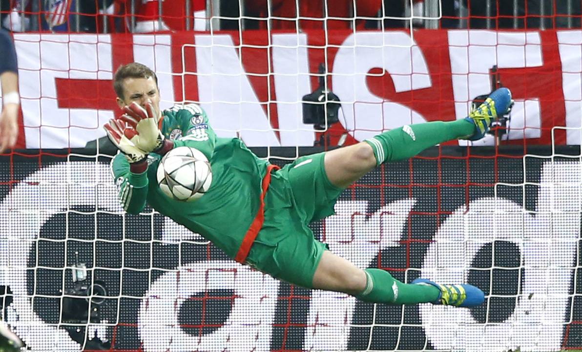 Bayern goalkeeper Neuer to miss 2 games with foot injury