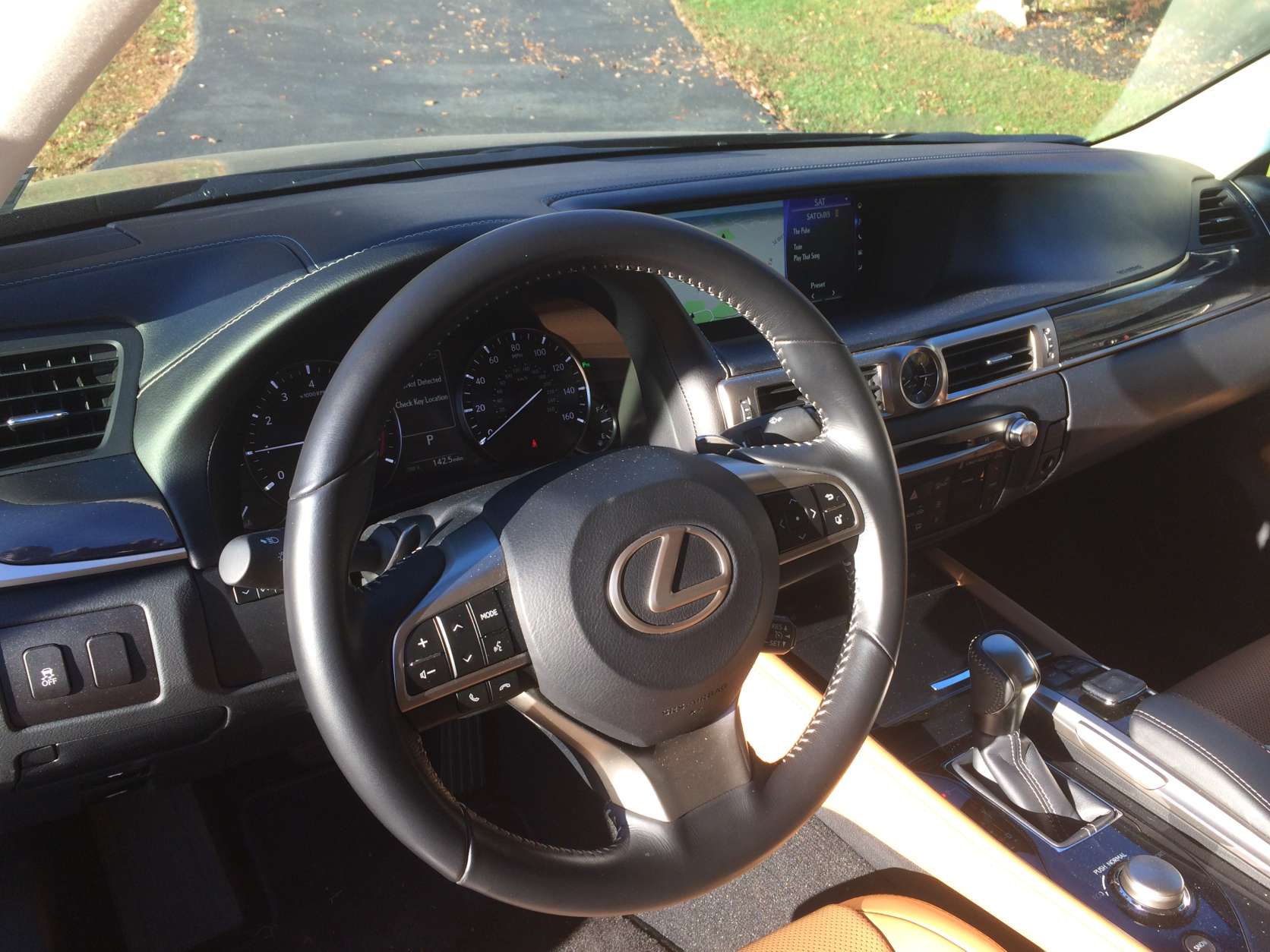 The power tilt and telescoping steering wheel and shifter are also covered in leather. (WTOP/Mike Parris)
