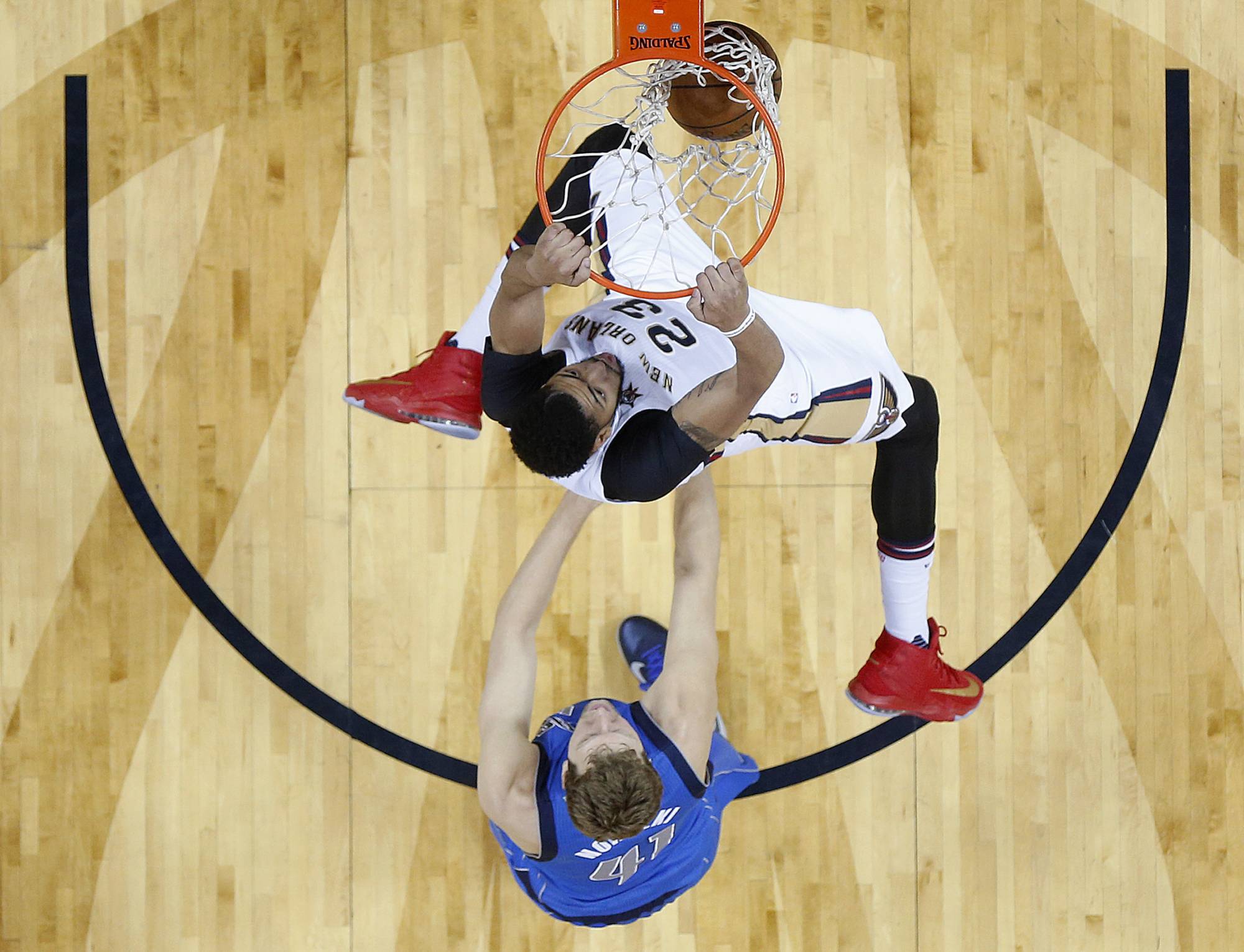 Davis, Cousins lead Pelicans past Mavericks 121-118