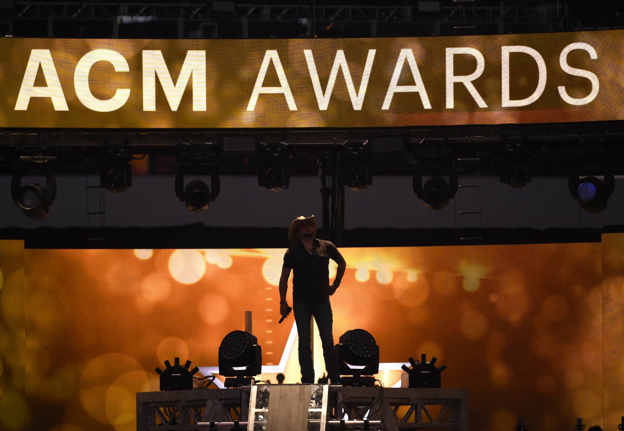 ACMs play to a loyal country audience to shore up ratings
