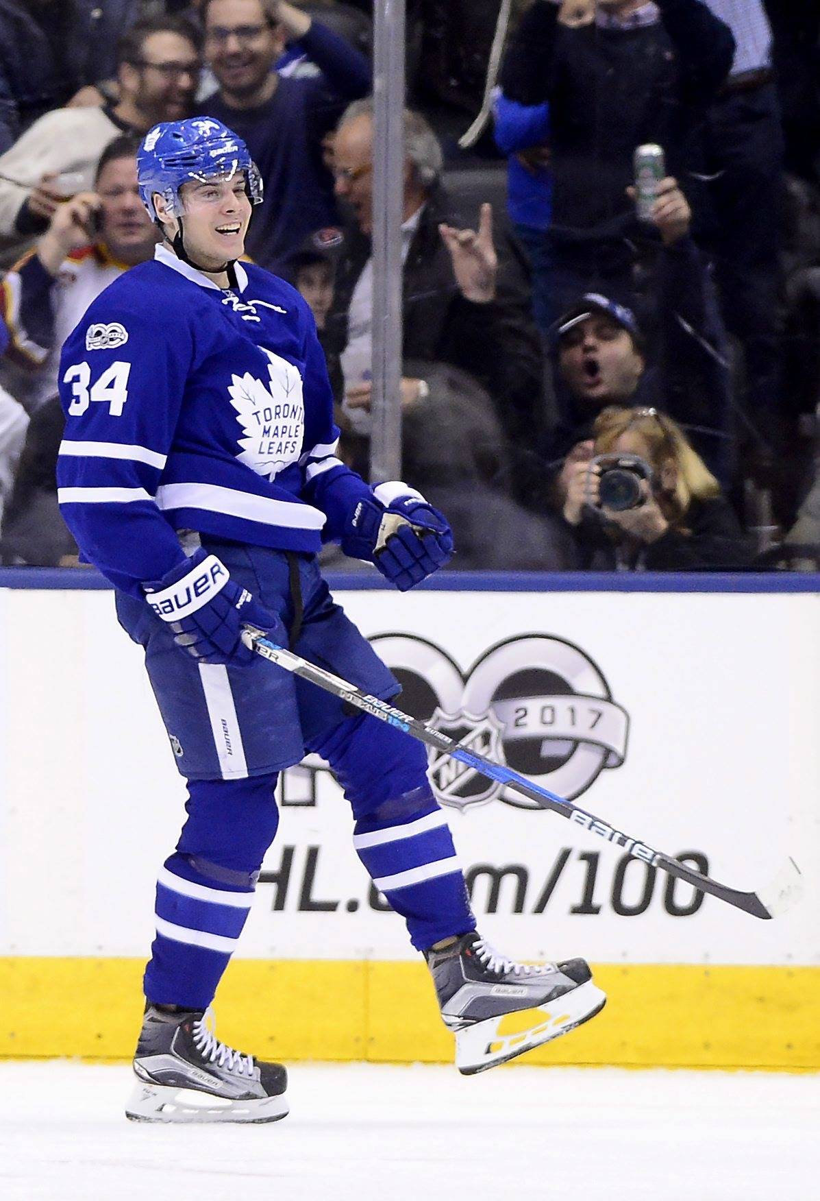 Matthews sets rookie scoring mark in Leafs’ 3-2 win