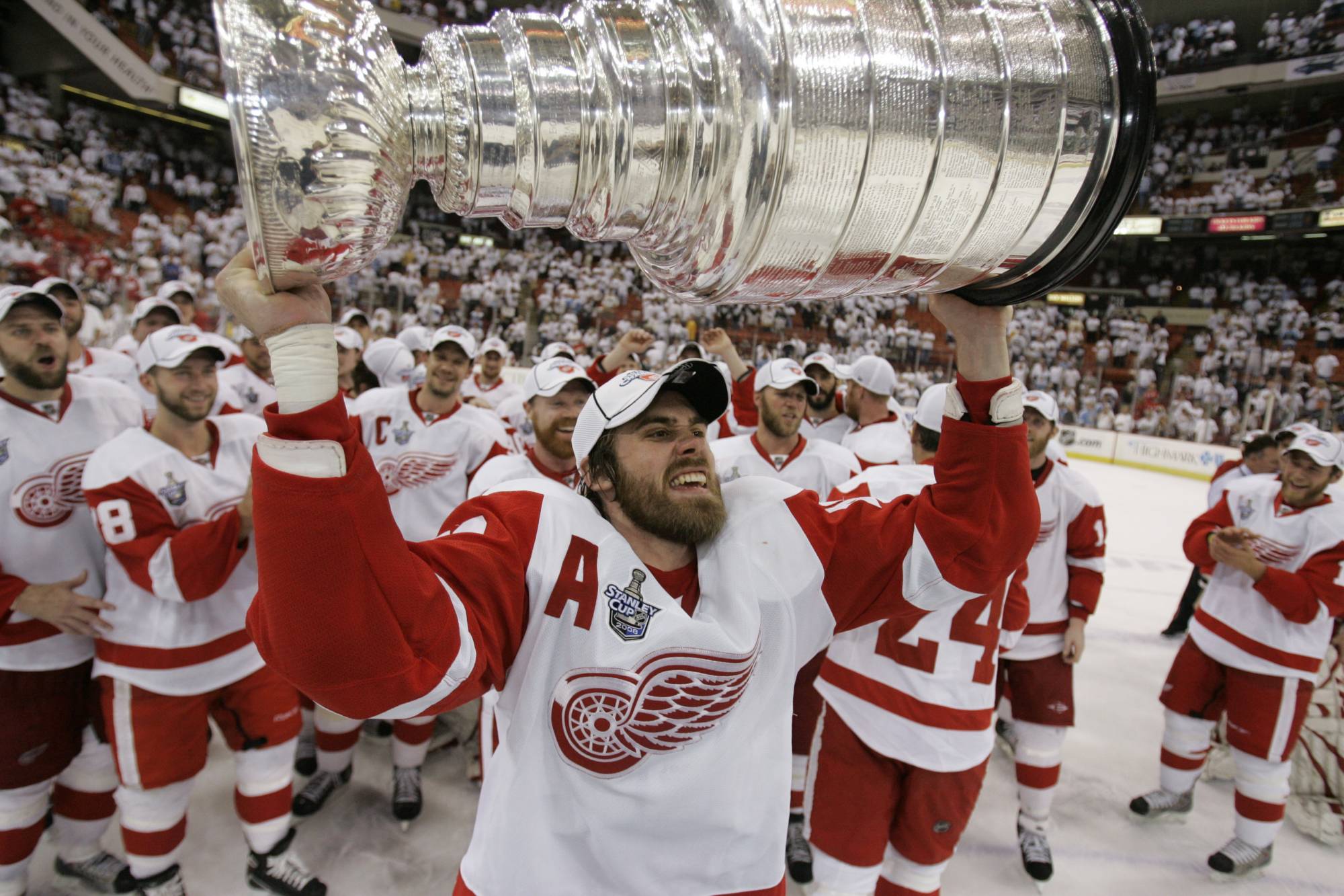 Red Wings’ run ends at 25 years with salary cap, injuries