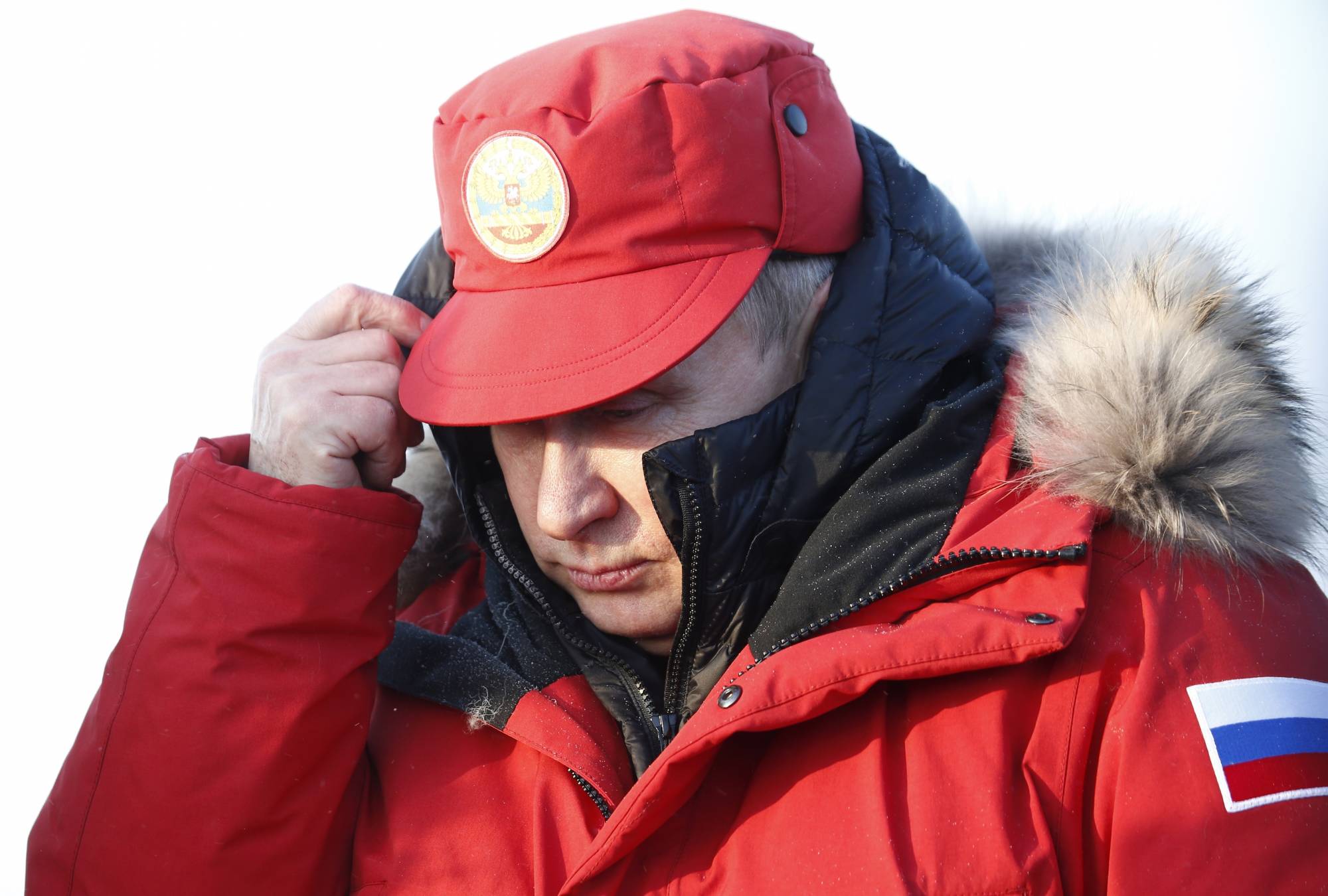 Putin visits Arctic archipelago to reaffirm Russian presence