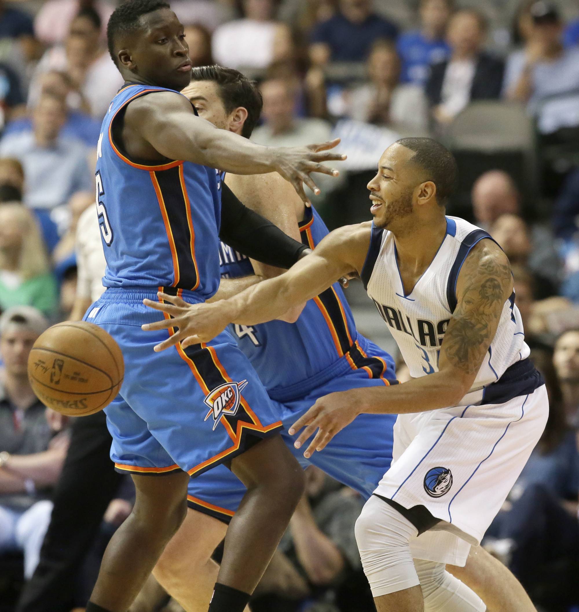 Mavs’ Harris ejected for tirade against officials