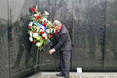 Vietnam Veterans Memorial commemorates 35th anniversary of groundbreaking (Photos)
