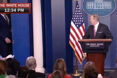 Rob Gronkowski crashes White House press briefing (Video)