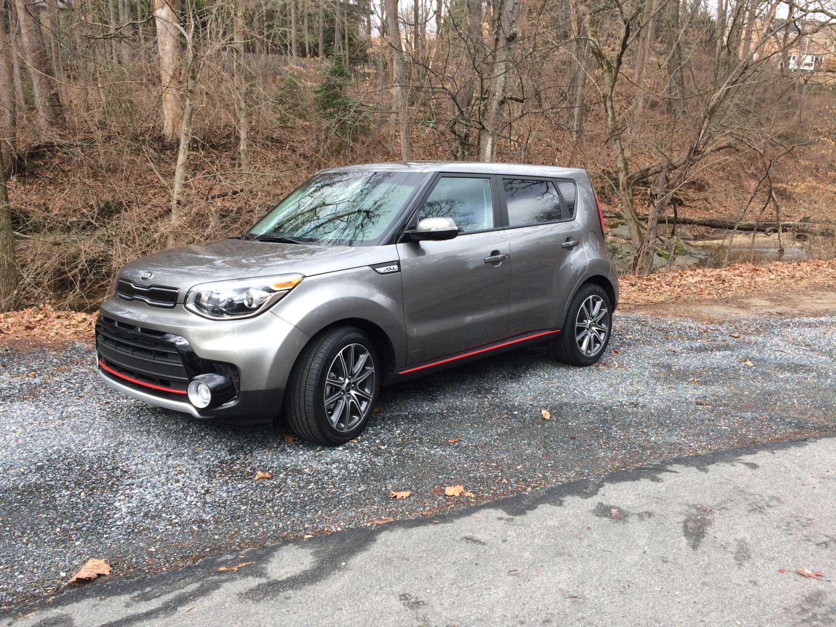 Outside, the 2017 Soul looks racier than WTOP's Mike Parris can remember. (WTOP/Mike Parris)