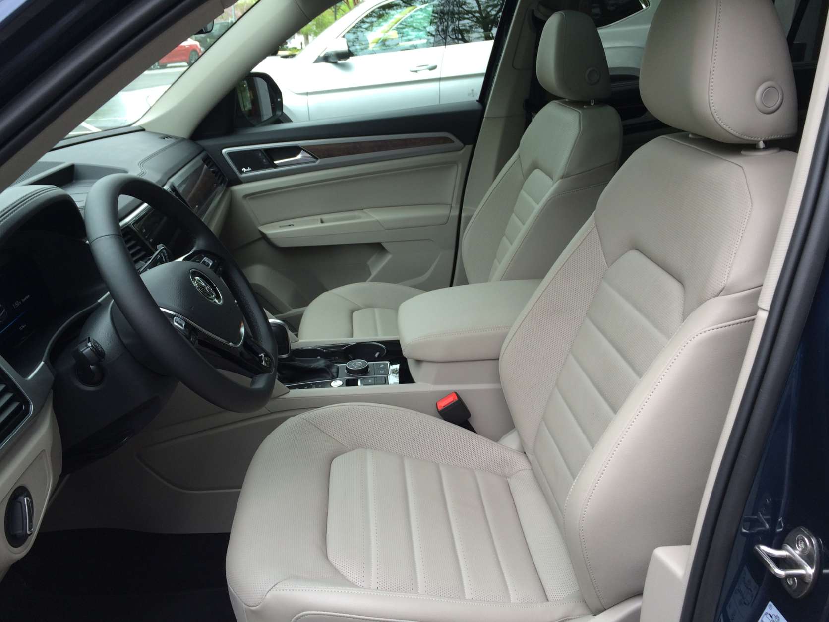 The interior is nicely laid out, with leather interior on the top-of-the-line SEL premium trim level. With this, you get heated and ventilated front seats that seem comfortable. (WTOP/Mike Parris)