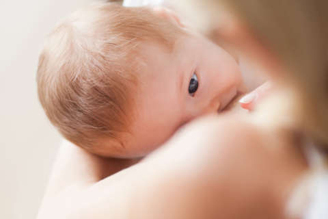 Lactation expert explains new breastfeeding guidelines which reduce health risks