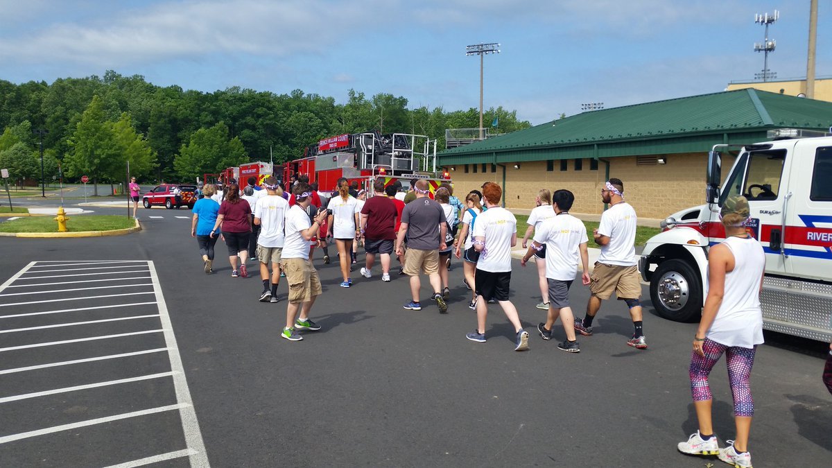 Students organized a suicide awareness walk at Forest Park High School in  Woodbridge. (WTOP/Kathy Stewart)
