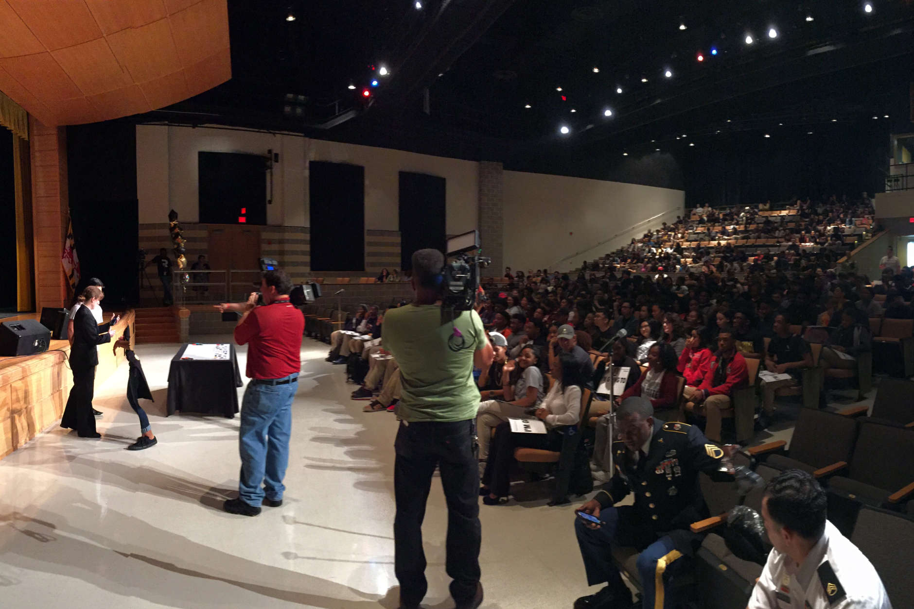 A wide view of the Oxon Hill High School auditorium. (WTOP/Rich Johnson)
