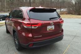 The use of the rear spoiler above the power tailgate even brightens up the usually bland rear of the Highlander. (WTOP/Mike Parris) 