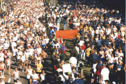 The Marine Corps Marathon start in 1996. (Courtesy Marine Corps Marathon)