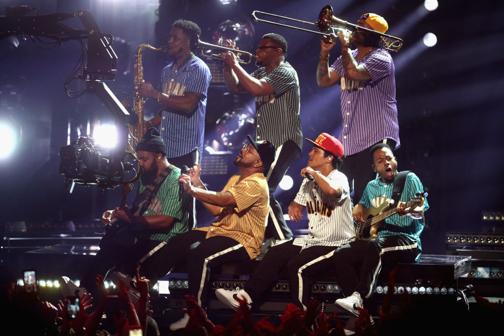 LOS ANGELES, CA - JUNE 25:  Bruno Mars performs onstage at 2017 BET Awards at Microsoft Theater on June 25, 2017 in Los Angeles, California.  (Photo by Frederick M. Brown/Getty Images )