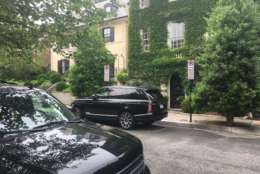 The Secret Service has become a fixture in the Kalorama neighborhood, with the Obamas and presidential daughter Ivanka Trump and her husband, Jared Kushner, moving in. (WTOP/Mike Murillo)