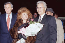 Alan Alda is joined by Ann-Margret and her husband, Roger Smith, at the premiere, Monday, March 21, 1988 of Alda?s new film, ?A New Life,? at New York?s Paramount Theater. In addition to Alda and Ann-Margret, the film stars Veronica Hamel and John Shea. (AP Photo/Ray Stubblebine)