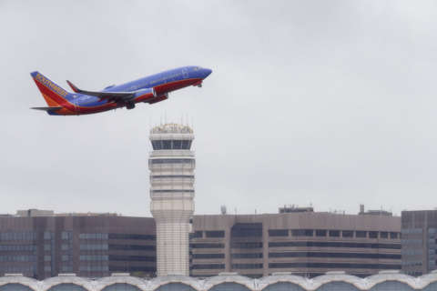 Area lawmakers to rest of Congress: Hands off our airports