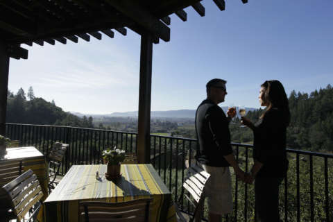 9 ideas for planning a wine vacation on a budget