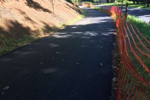 National Park Service installs puddle-reducing pavement on Beach Drive trail