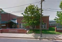 Oakridge Elementary School wants to add two relocatable classrooms and a relocatable gym building, increasing total capacity to 866. (Courtesy ARL Now via Google Maps)