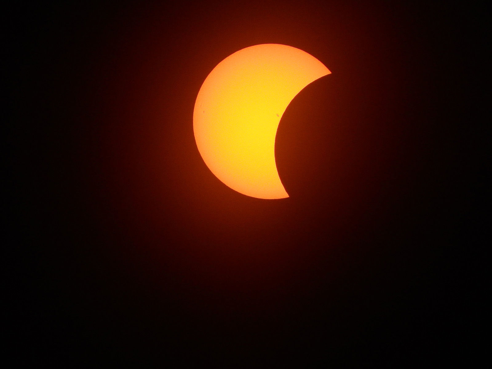 View of the eclipse from Laurel, Maryland. (Courtesy Glenn Harris)