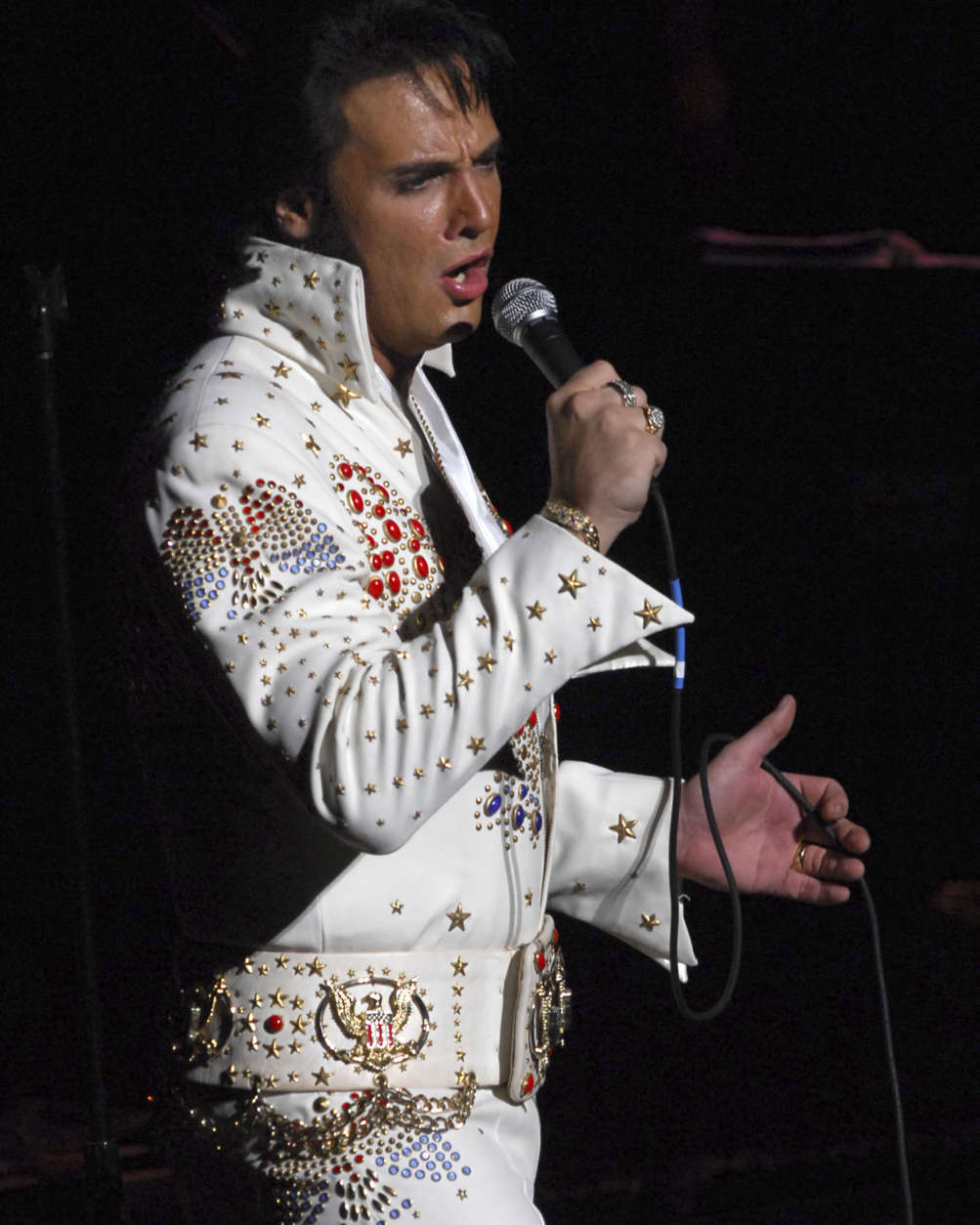 Shawn Klush from Pittston, Pa., performs during the Ultimate Elvis Tribute Artist Contest on Friday, Aug. 17, 2007 in Memphis, Tenn. Klush was named the winner of the contest, the first such contest sanctioned by Elvis Presley Enterprises. (AP Photo/Chris Desmond)