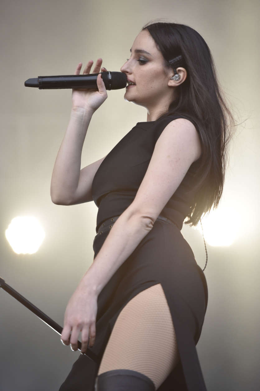 Banks performs on day three at Lollapalooza in Grant Park on Saturday, Aug 5, 2017 in Chicago. (Photo by Rob Grabowski/Invision/AP)