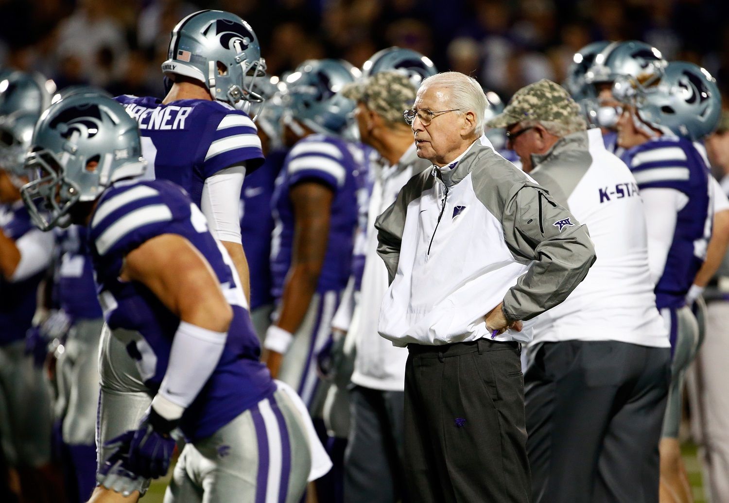 MANHATTAN, KS - NOVEMBER 05:  Head coach Bill Snyder of the Kansas State Wildcats watches during warm-ups prior to the game against the Baylor Bears at Bill Snyder Family Football Stadium on November 5, 2015 in Manhattan, Kansas.  (Photo by Jamie Squire/Getty Images)